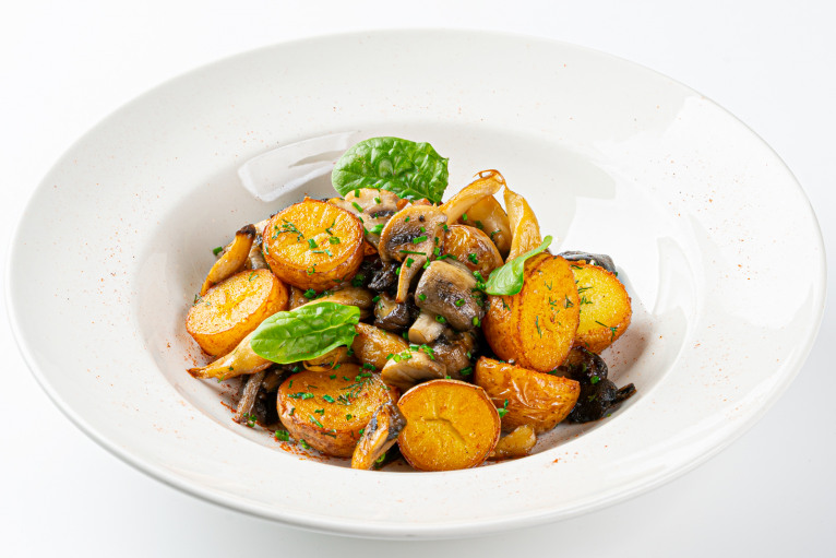 Potatoes with mushrooms